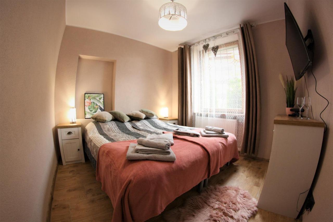 Apartamenty Zielone Centrum Stronie Slaskie Exterior photo